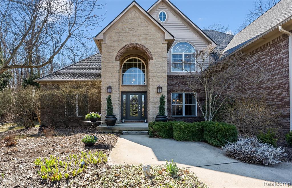 8473 Deerwood Road, Clarkston, MI 48348 — Photo 4