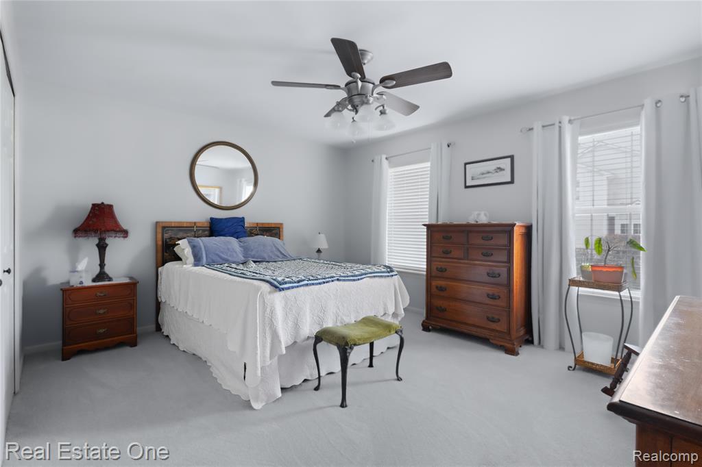 731 E Bluff Court, Rochester Hills, MI 48307 — Photo 10