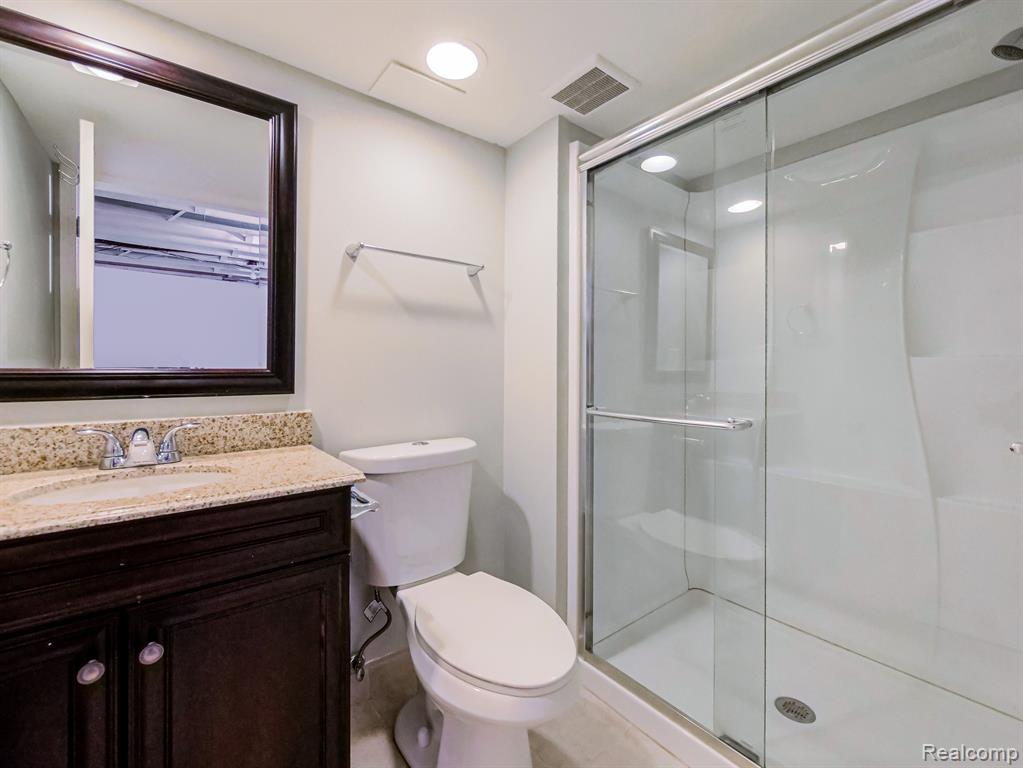 3216 BOLGOS Circle, Ann Arbor, MI 48105 — Photo 12