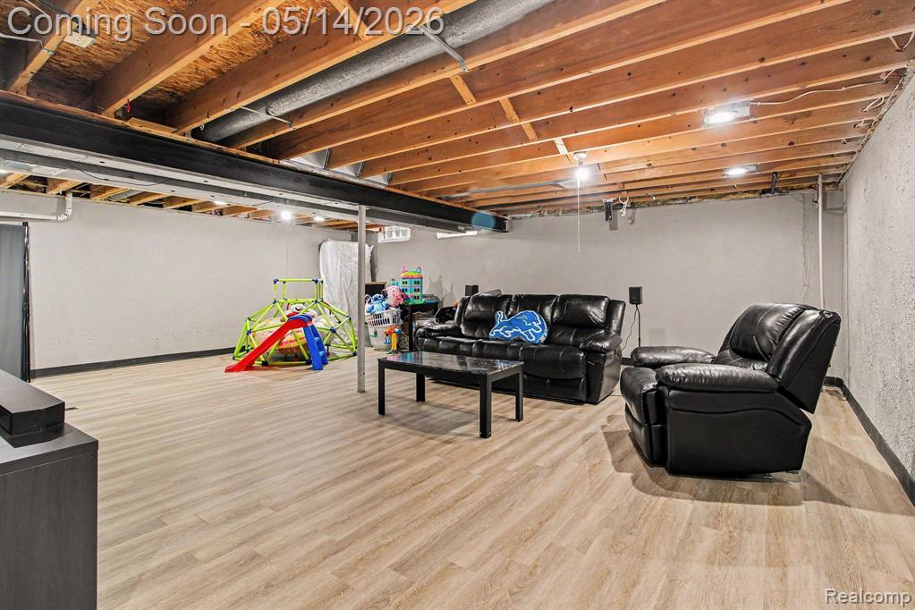 45440 Holmes Drive, Canton, MI 48187 — Photo 23