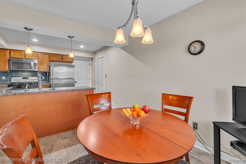 5238 Busch Avenue, Warren, MI 48091 — Photo 11