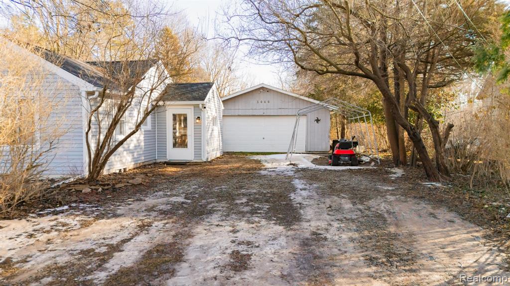 3048 Webberville Road, Webberville, MI 48892 — Photo 4