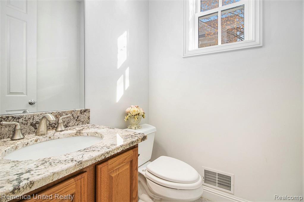 619 McKinley Circle, Canton, MI 48188 — Photo 15