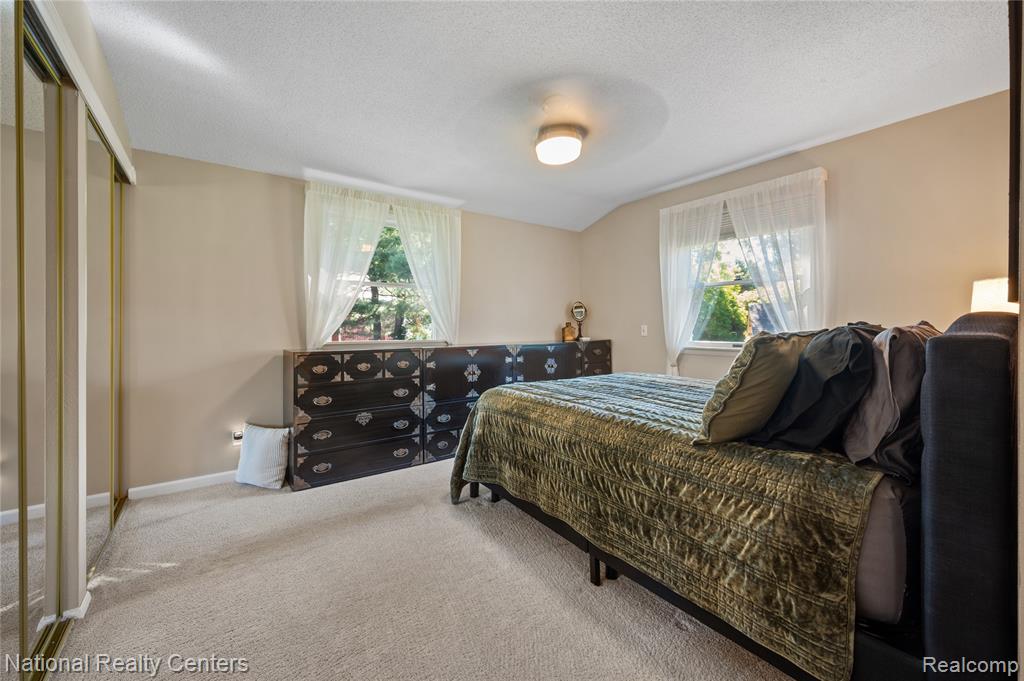 16 Lakeridge Drive, Adrian, MI 49221 — Photo 6