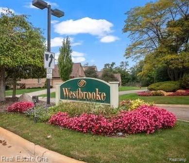 6121 Westbrooke Drive, 7, West Bloomfield, MI — Photo 6