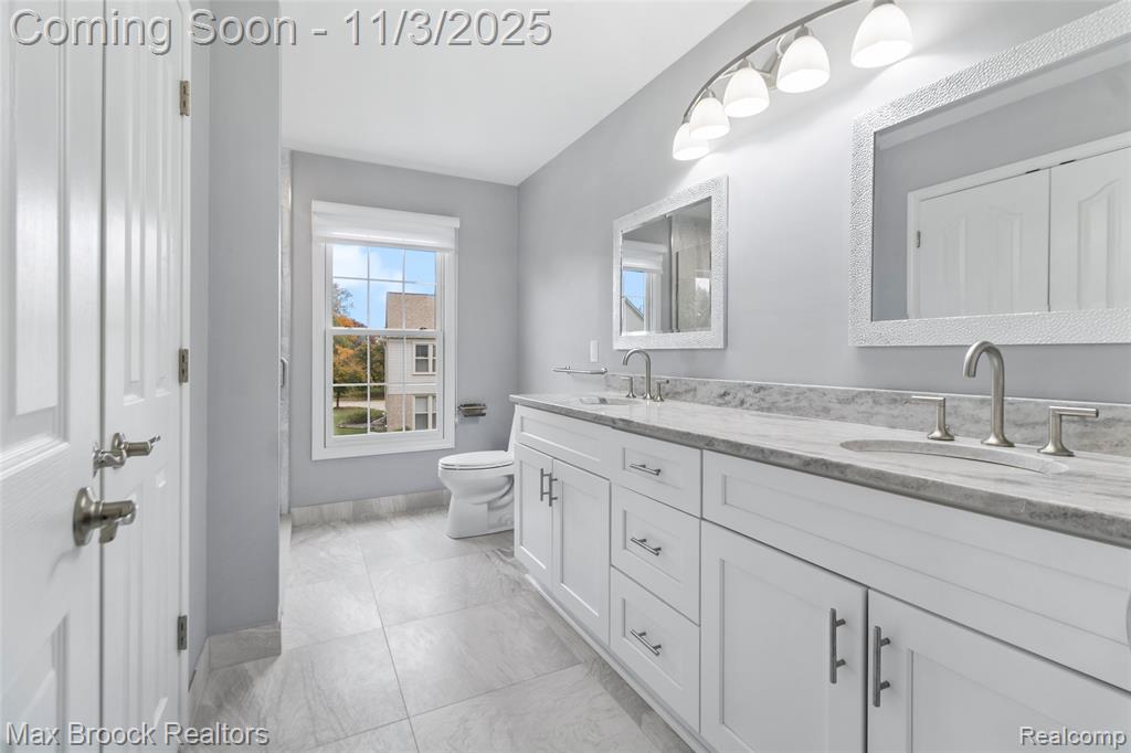 5366 Midchester Court, West Bloomfield, MI 48324 — Photo 28