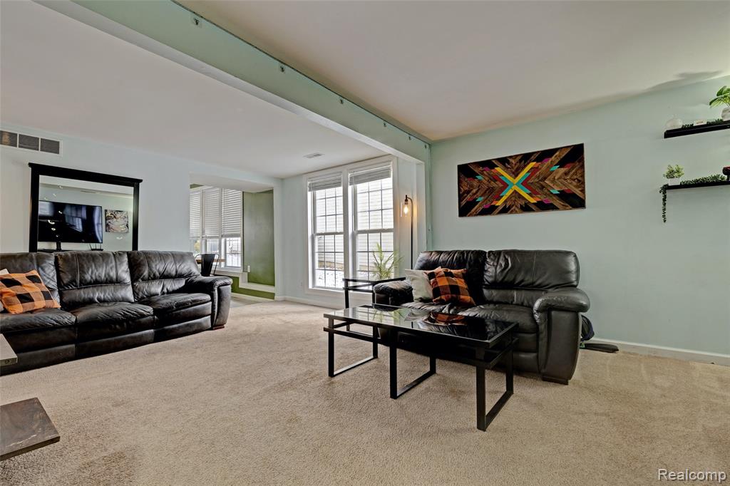 126 N North Shore Drive, Lake Orion, MI 48362 — Photo 17