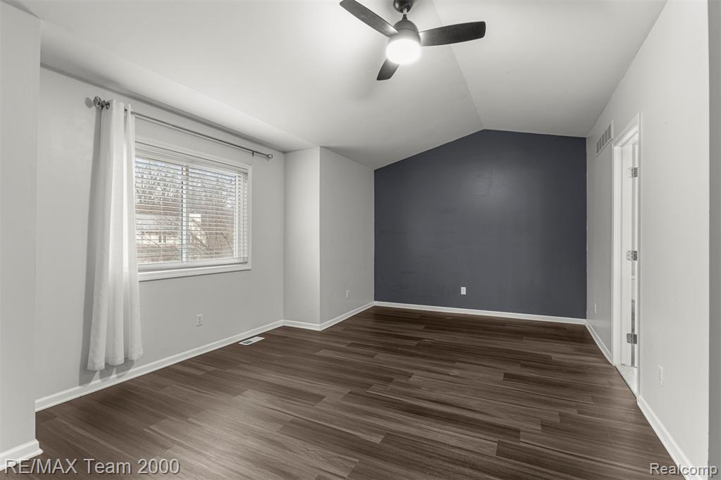 21717 Hildebrandt Drive, Flat Rock, MI 48134 — Photo 27