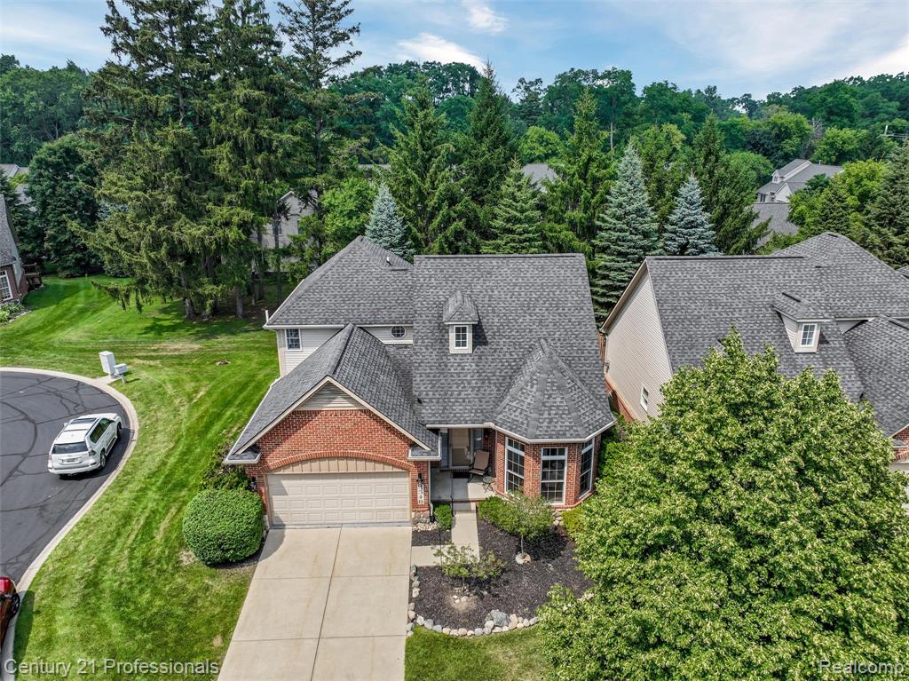 5540 River Park Drive, Waterford, MI 48327 — Photo 34