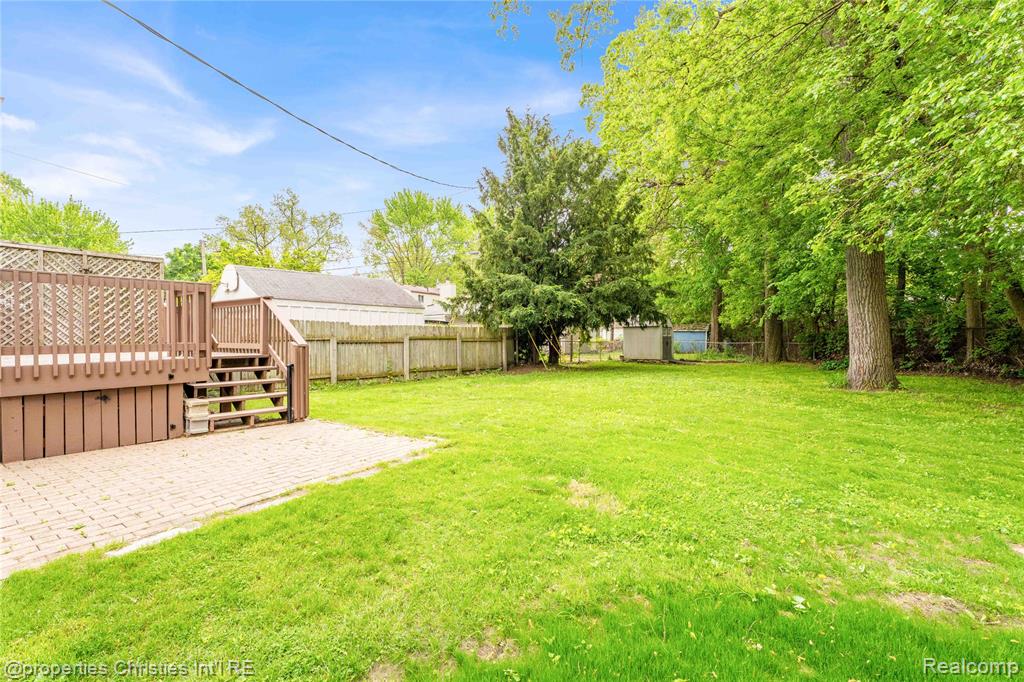813 Catalpa Drive, Royal Oak, MI 48067 — Photo 29