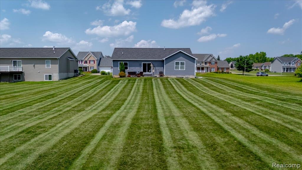 5606 Chatham Lane, Grand Blanc, MI 48439 — Photo 10