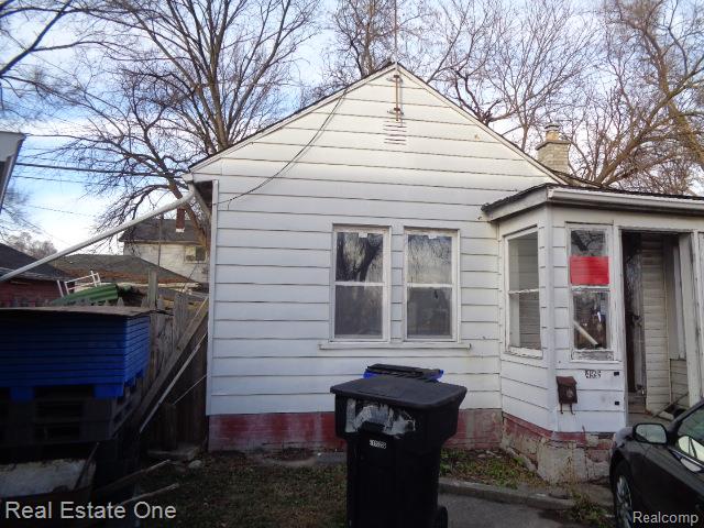 14995 Maddelein Street - Photo 2