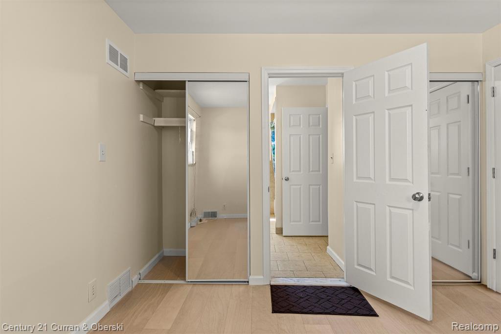 5110 Maple Street, Dearborn, MI 48126 — Photo 22