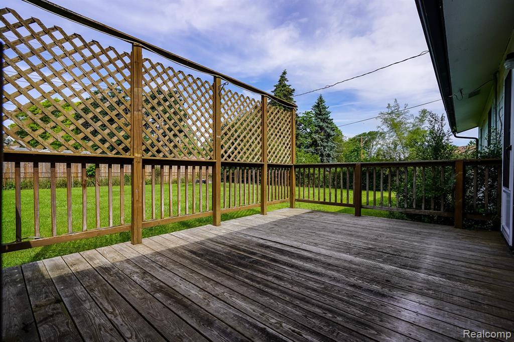 46269 HULING Street, Shelby Twp, MI 48317 — Photo 16