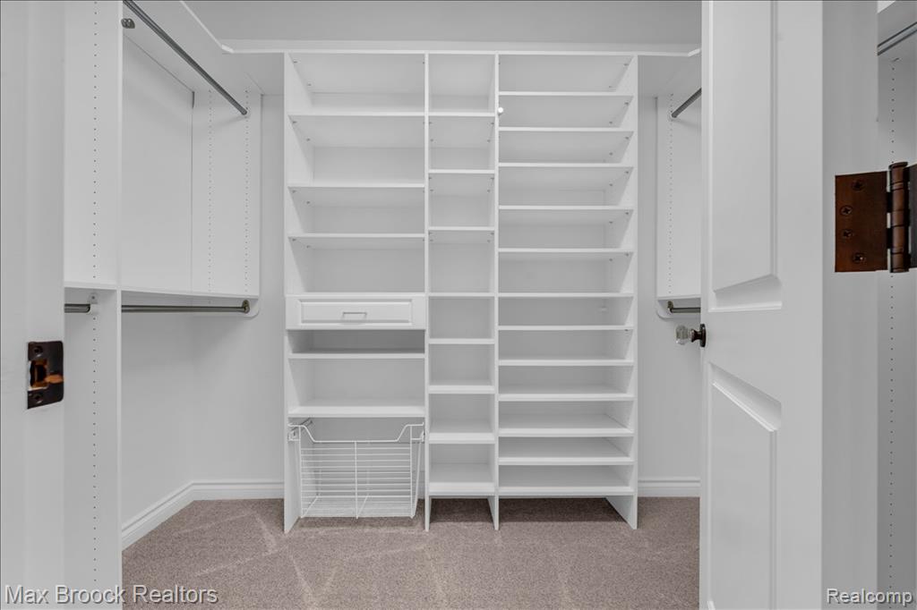 6287 Thorncrest Drive, Bloomfield Hills, MI 48301 — Photo 44