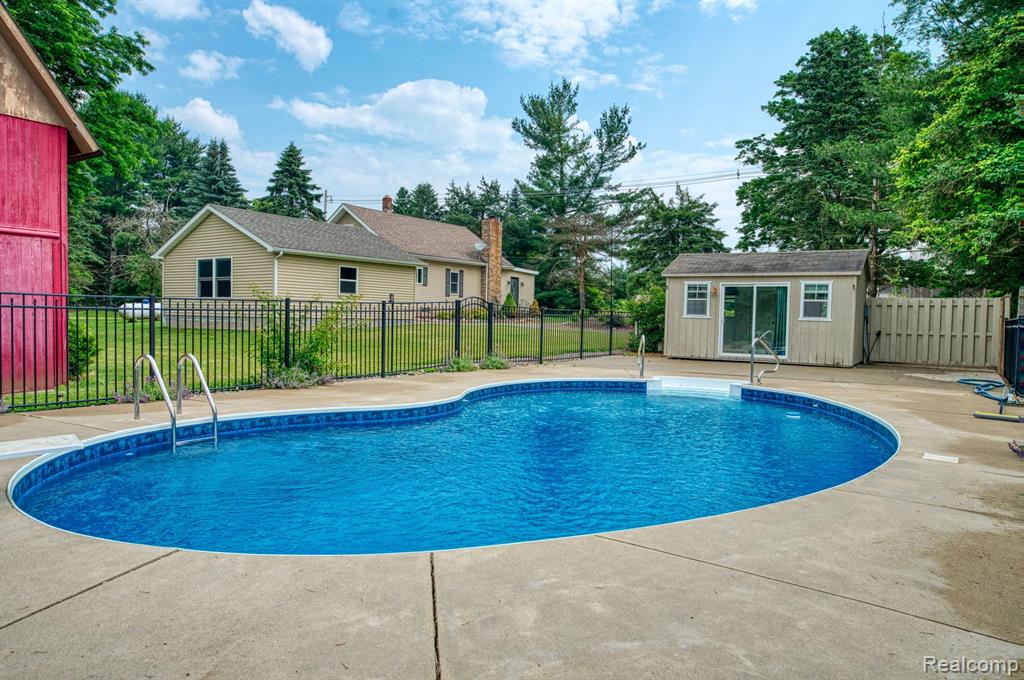 8953 OAK GROVE Road, Howell, MI 48855 — Photo 30
