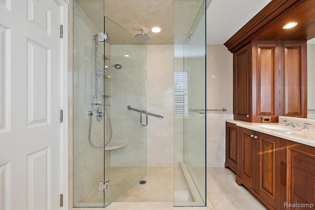 4147 Greensboro Drive, Troy, MI 48085 — Photo 32