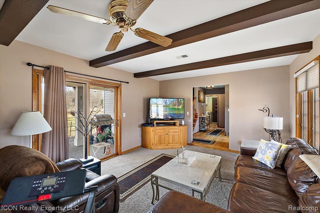 2595 PALMS Road, Columbus, MI — Photo 9