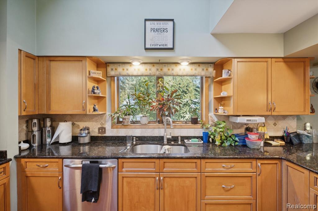 4000 S Sheldon Road, Canton, MI 48188 — Photo 16