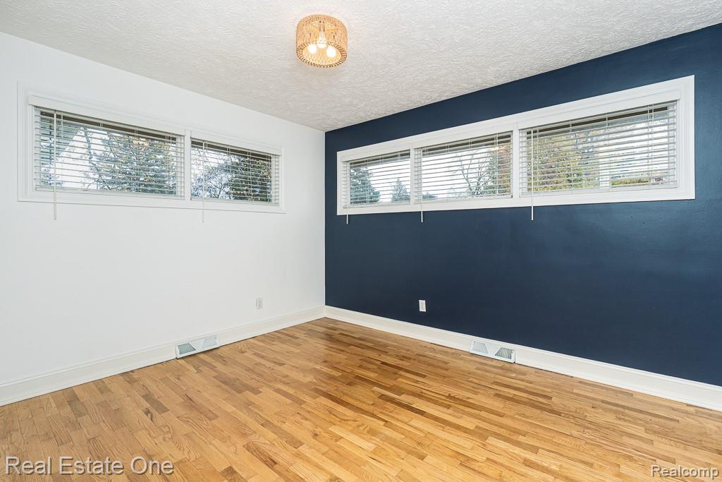 509 Walbridge Drive, East Lansing, MI 48823 — Photo 17