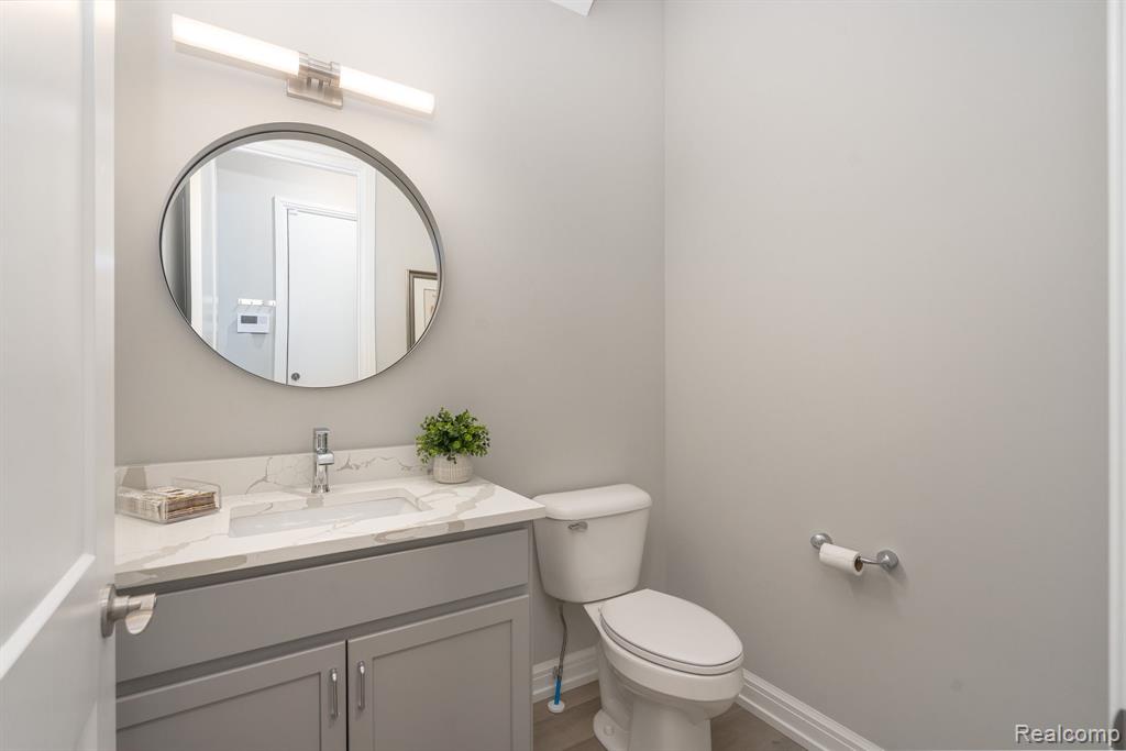 7484 Gramercy Circle, West Bloomfield, MI — Photo 29