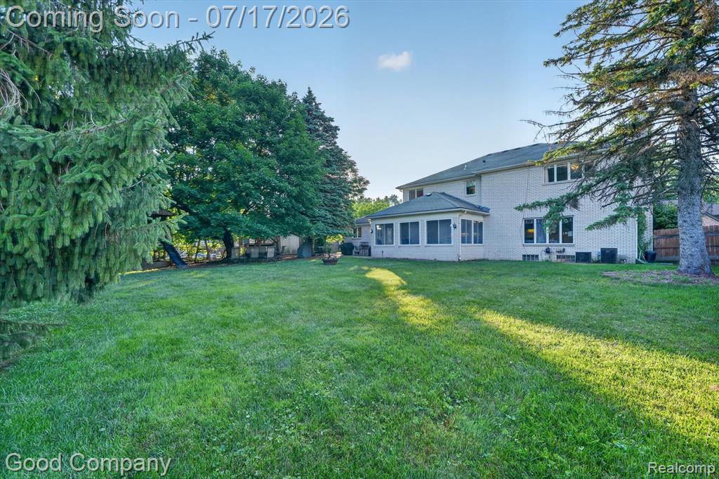 38921 Santa Barbara Street, Clinton Twp, MI 48036 — Photo 48