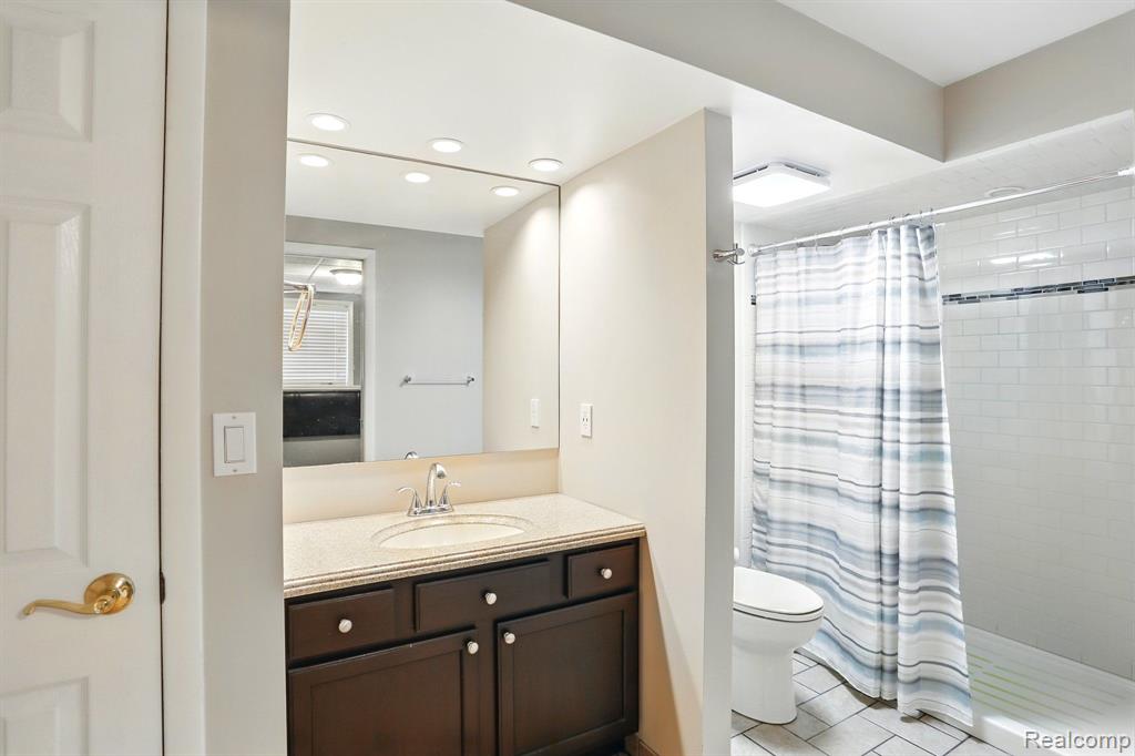 6470 Stonehearth Pass, Grand Blanc, MI 48439 — Photo 26