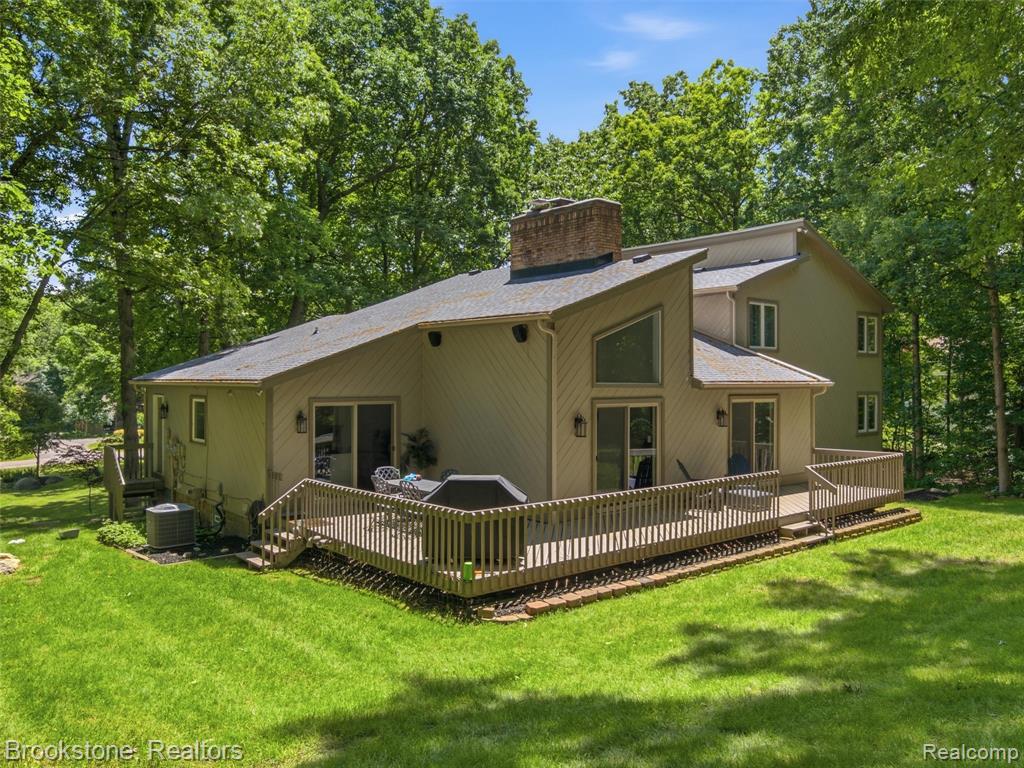 7450 Deerhill Drive, Clarkston, MI — Photo 58