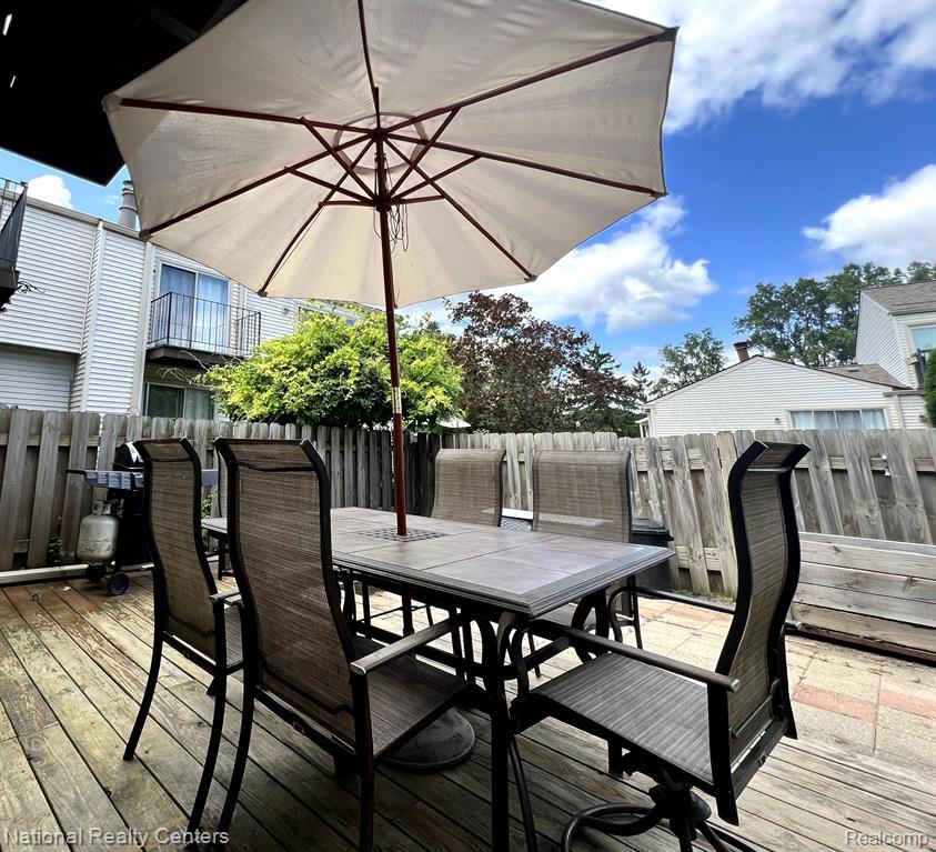 24584 BASHIAN Drive, Novi, MI — Photo 24