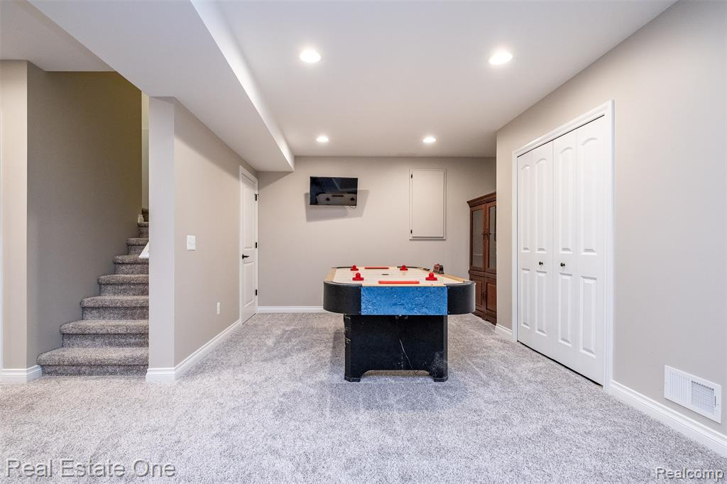5947 Strawberry Circle, Commerce Twp, MI 48382 — Photo 55