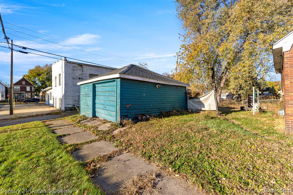 64 E Cicotte Street, River Rouge, MI 48218 — Photo 9