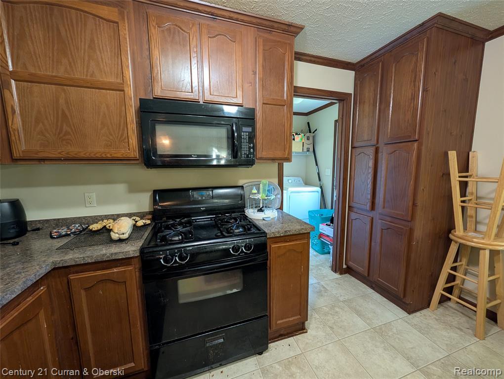 29319 Maple, Flat Rock, MI 48134 — Photo 5