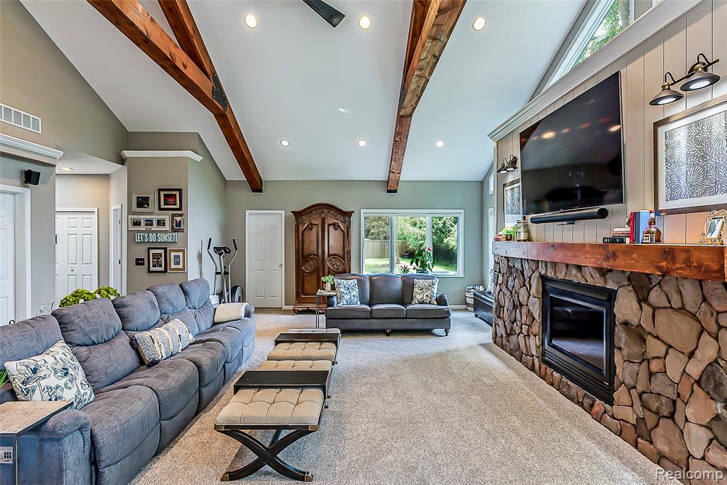 4990 Broomfield Lane, West Bloomfield, MI — Photo 38