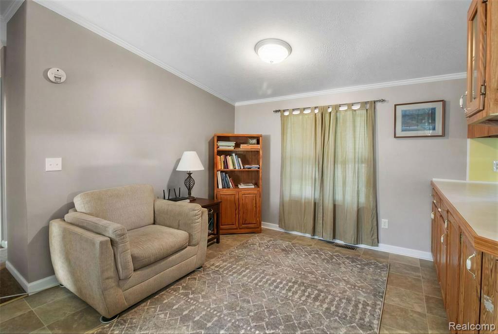 5317 Bart, Casco, MI 48064 — Photo 6