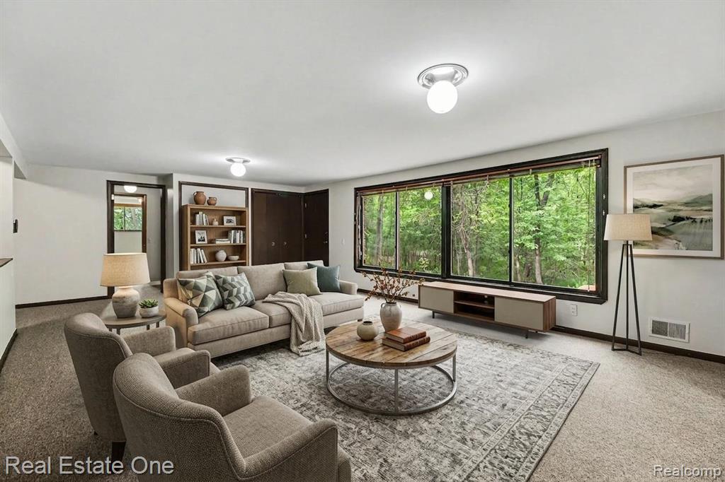 4757 Hardwoods Drive, West Bloomfield, MI 48323 — Photo 45