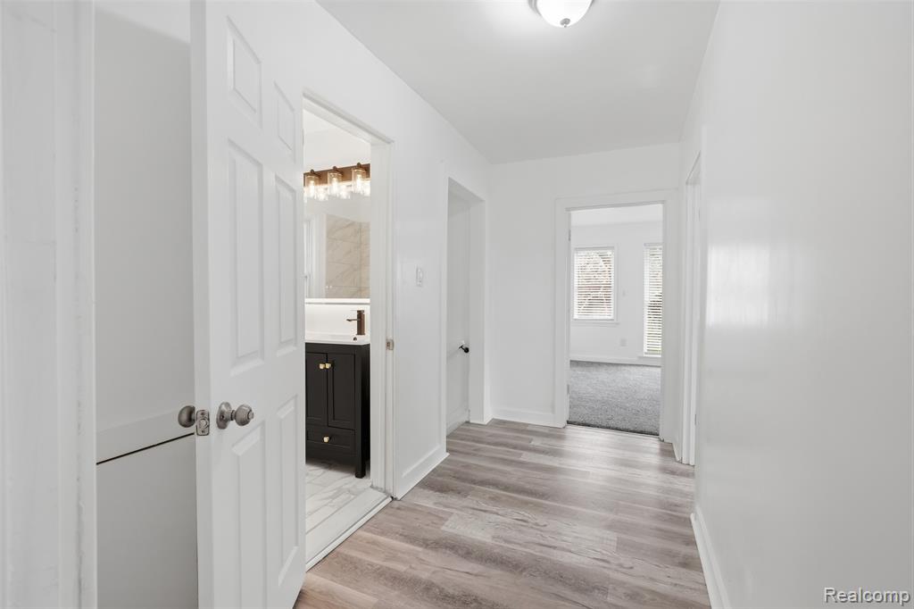 725 Lakewood Street, Detroit, MI 48215 — Photo 18
