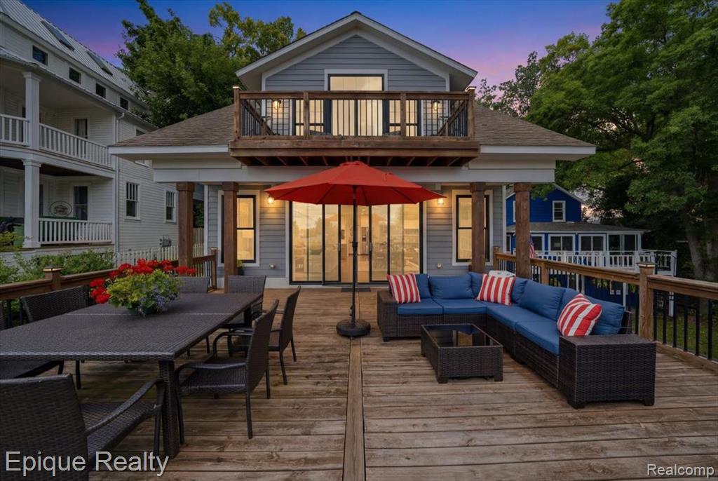 114 Bellevue Avenue, Lake Orion, MI 48362