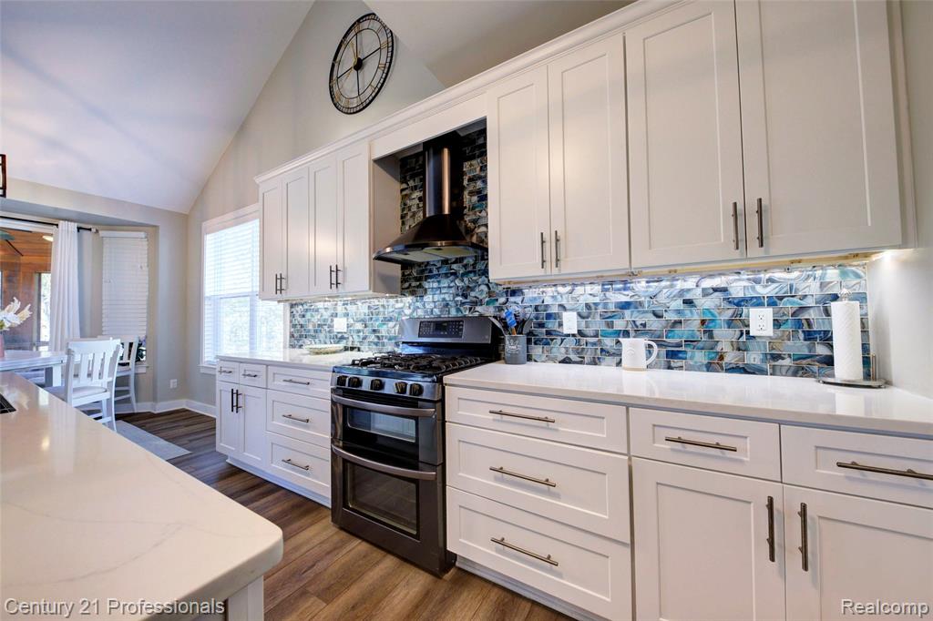 1331 Yosemite Valley Drive, Milford, MI 48381 — Photo 9