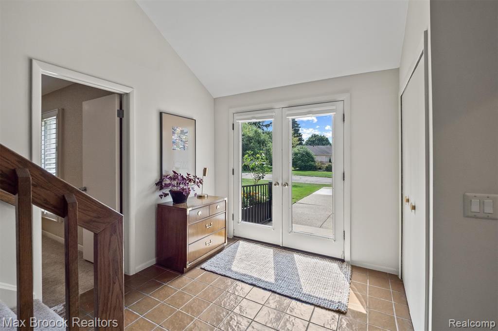 5137 Woodlands Drive, 24, Bloomfield Hills, MI 48302 — Photo 33