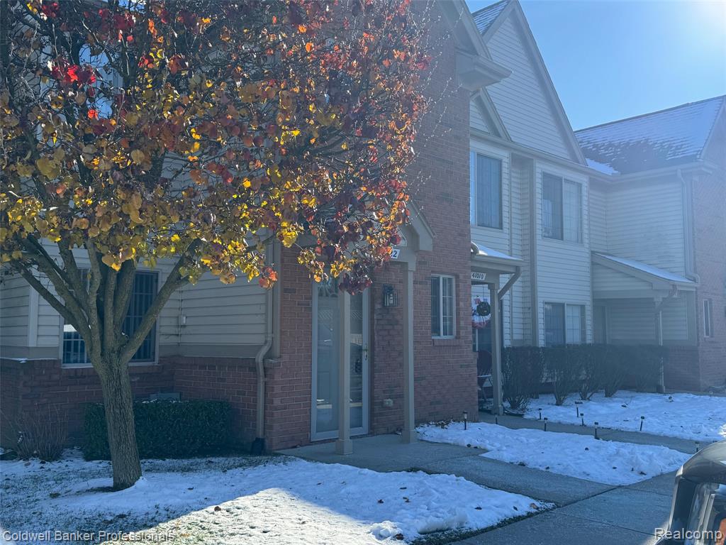 41022 Rose Lane, Clinton Twp, MI 48036 — front exterior