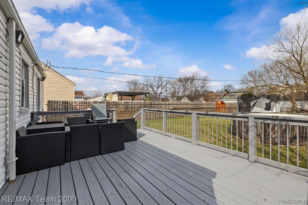 6872 Artesian Street, Detroit, MI 48228 — Photo 30