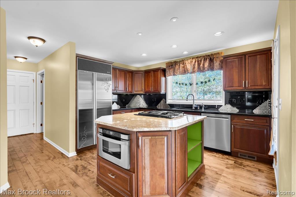 11633 Lorenz Way, Plymouth, MI 48170 — Photo 11
