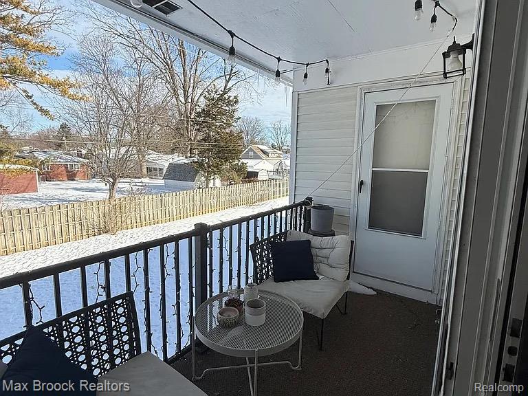 42556 Plymouth Hollow Drive, Plymouth, MI 48170 — Photo 18