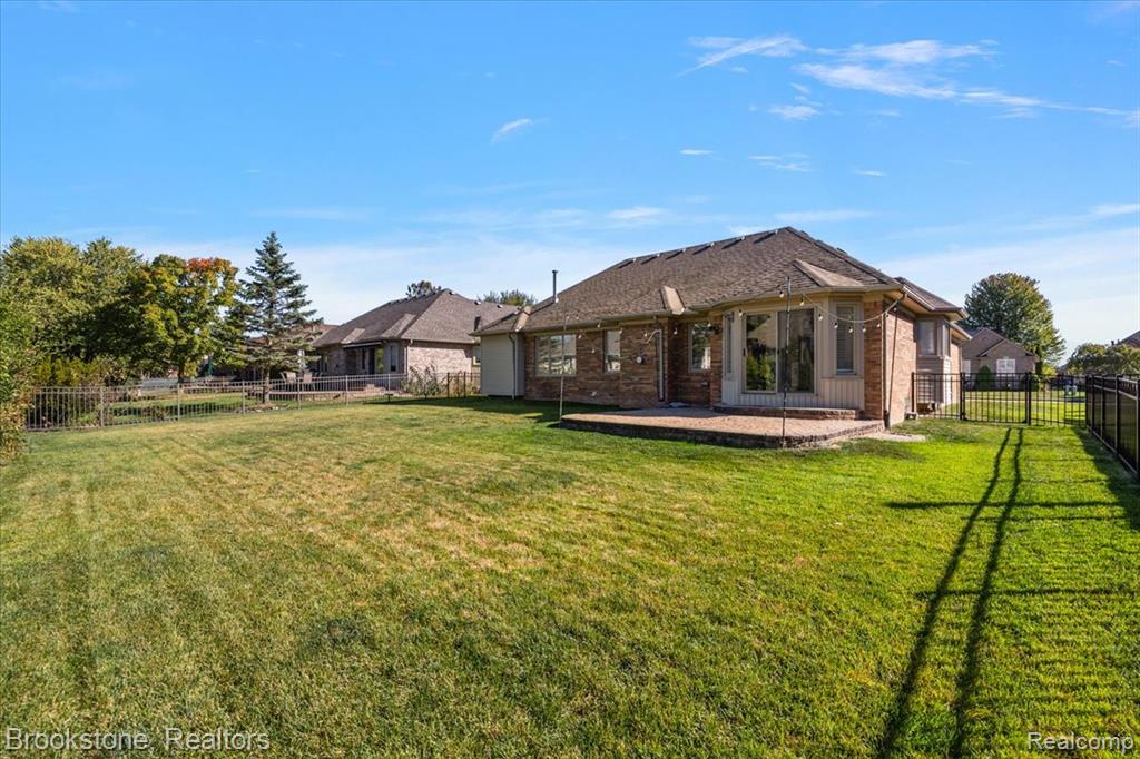 54643 Berryfield Drive, Macomb, MI 48042 — Photo 39