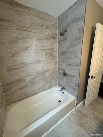 1809 Roslyn Road, Grosse Pointe Woods, MI 48236 — Photo 9