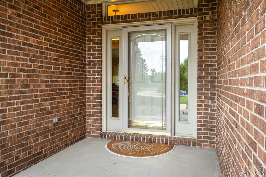 5451 ROBERT Street, Shelby, MI 48316 — Photo 4