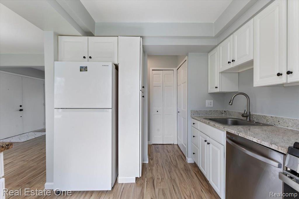 20098 BRYN MAWR, Northville, MI 48167 — Photo 17