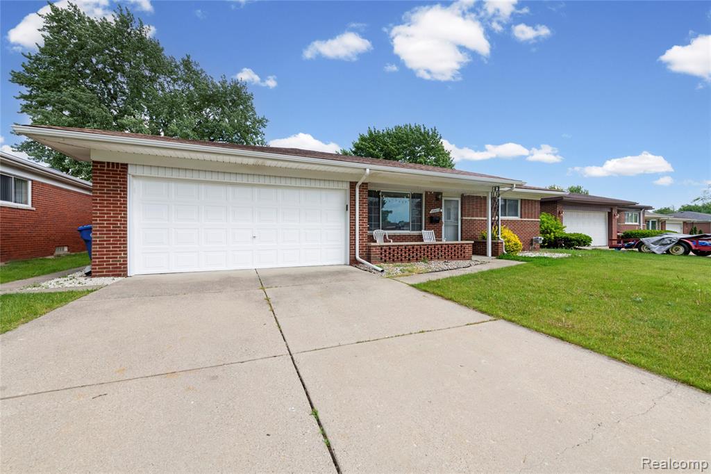29410 Runey Drive, Warren, MI 48092 — Photo 2