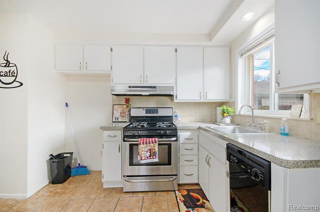 9010 WINSTON, Redford, MI 48239 — Photo 10
