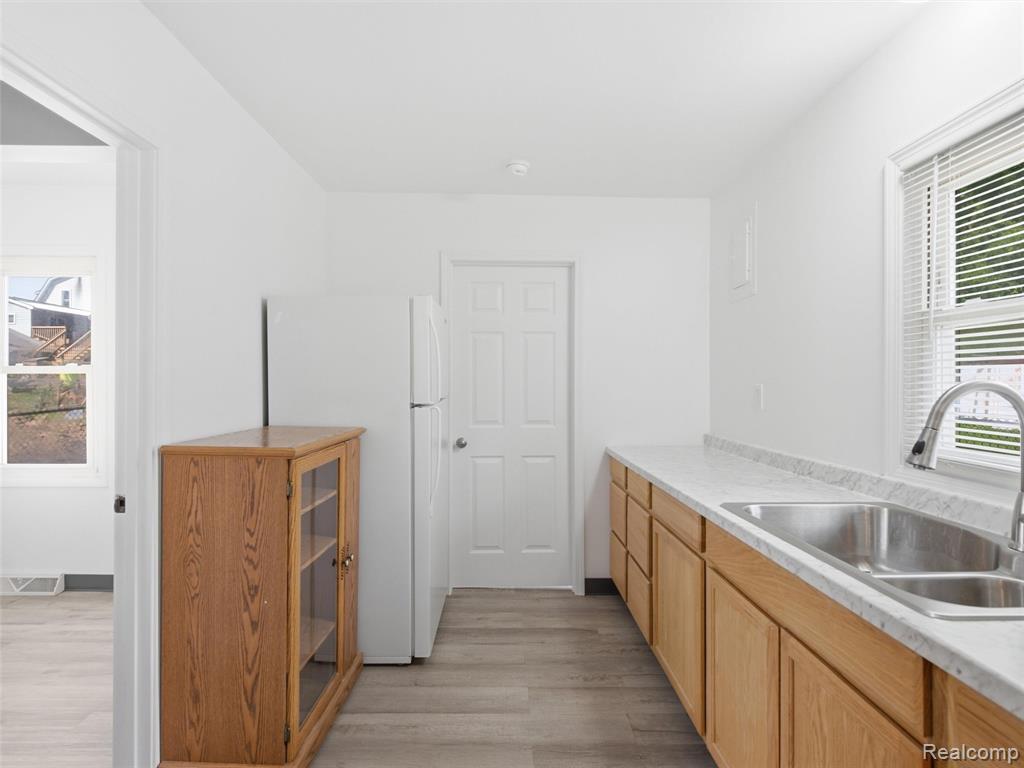 808 Corwin Court, Pontiac, MI 48340 — Photo 16
